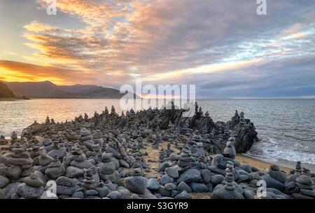 Gatz Rock piles de pierres Port Douglas Cairns coucher de soleil Banque D'Images