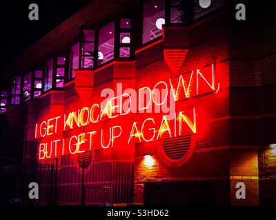 Citation de Neon sur le théâtre Leeds Playhouse Banque D'Images