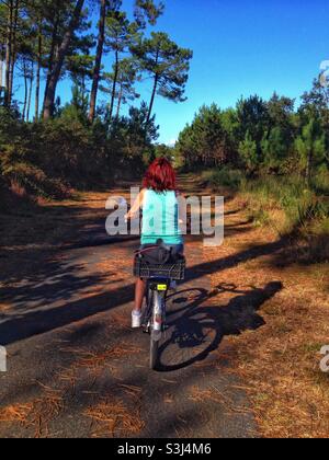 Vélo aux Landes, France Banque D'Images