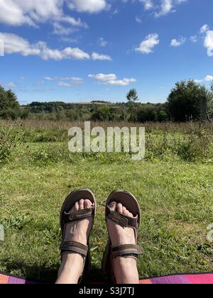 Déjeuner pique-nique par beau temps Banque D'Images