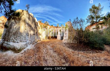 Panorama de l'un des canyons du parc national de Providence Canyon à Lumpkin, Géorgie. Banque D'Images