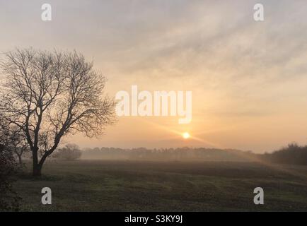 Lever du soleil le jour de l'an - Derby Banque D'Images