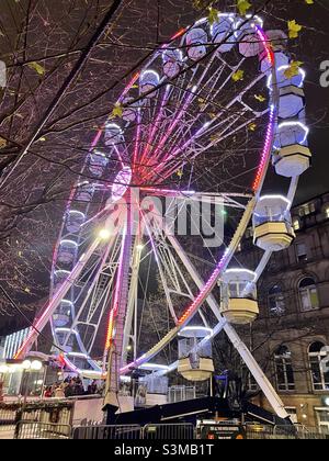 Ferris Wheel Leeds fête de Noël Banque D'Images