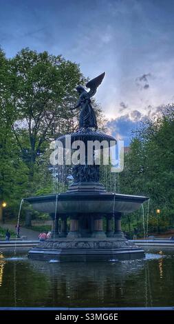 Fontaine Bethesda, Central Park, New York. Banque D'Images