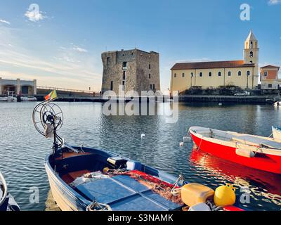 Port d'Acciaroli, Marina di Acciaroli, Pollica Banque D'Images