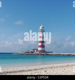 Janvier 2022, Plage et phare sur Ocean Cay, une île privée appartenant à MSC Cruiseline, vu lors d'une croisière du MSC Divina, de Miami, Floride, aux Bahamas Banque D'Images