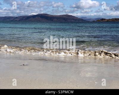 Plage de sable blanc, île d'Iona, Écosse Banque D'Images