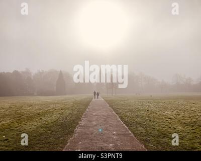 Parc de Florence Misty dans l'est d'Oxford Banque D'Images