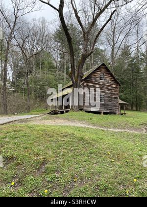 Chalet historique dans Cade’s Cove Banque D'Images