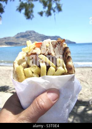 Cuisine grecque de rue gyros en Grèce Banque D'Images