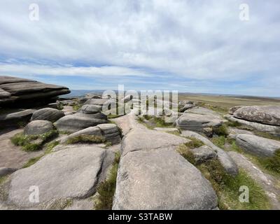 Vue sur le sommet de Stanage Edge dans le Peak District Banque D'Images