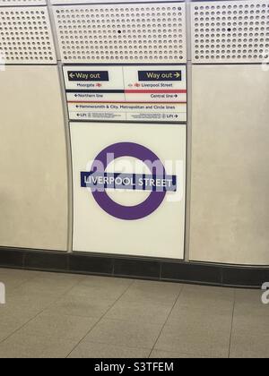 Gare de Liverpool Street, ligne Elizabeth Banque D'Images