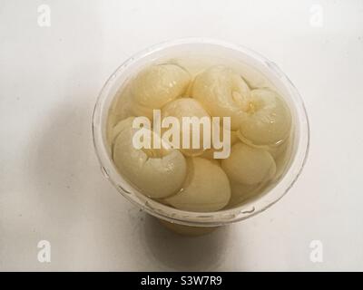 Fruits de longan dans un emballage prêt à être vendu sur le marché Banque D'Images