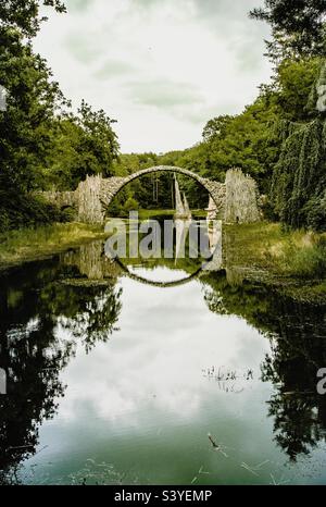 Pont Rakotz à Kromlau Allemagne Banque D'Images