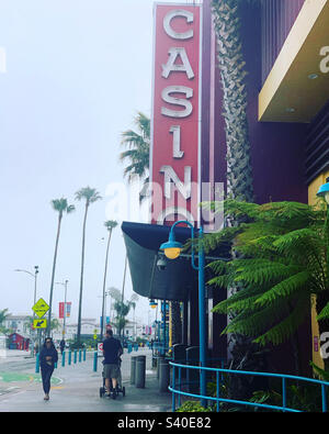 Juin 2022, Casino Arcade, parc d'attractions Santa Cruz Beach Boardwalk, Santa Cruz, Californie, États-Unis Banque D'Images