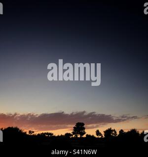 Coucher de soleil sur la montagne, Catalogne, Espagne. Banque D'Images