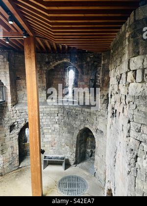 Intérieur de Clifford’s Tower York Banque D'Images