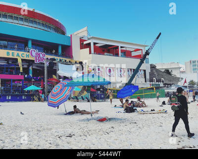 Coco Bongo club et Forum Mall, Playa Gaviota Azul, Hotel zone, Cancun, Quintana Roo, Péninsule du Yucatan, Mexique Banque D'Images