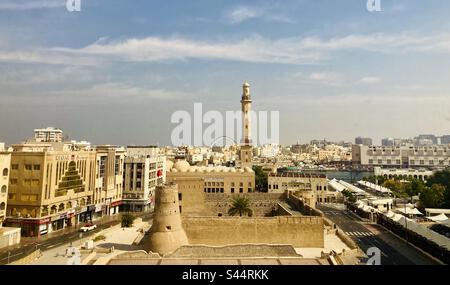 Vue sur le fort de Dubaï jusqu'à la crique Banque D'Images