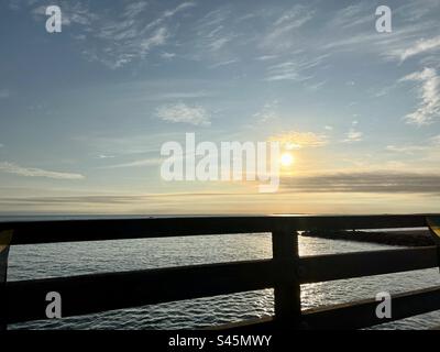 Lever de soleil au pont JAWS sur Martha’s Vineyard Banque D'Images