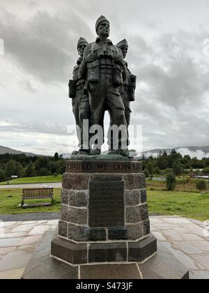 Commando Memorial à Spean Bridge, près de fort William en Écosse. Le mémorial fait face à Ben Nevis, la plus haute montagne du Royaume-Uni. Banque D'Images