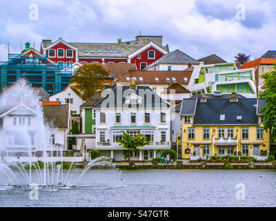 Bâtiments riverains à Stavanger Banque D'Images