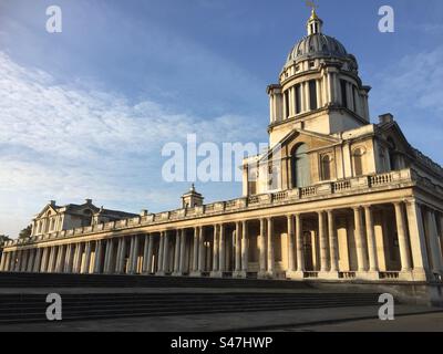 Peint chapelle le matin l'ancien collège naval royal Greenwich soleil du matin Banque D'Images
