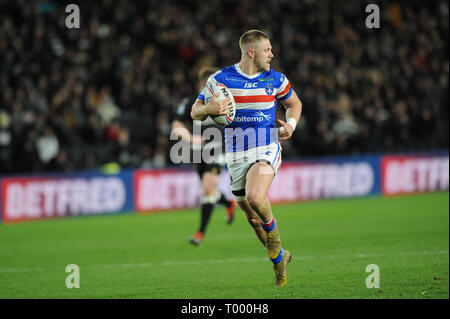 Hull, Royaume-Uni. , . 15 mars 2019. KCOM Stadium, Hull, Angleterre ; Rugby League Super League Betfred, Hull FC vs Wakefield Trinity ; Wakefield TrinityÕs Ryan Hampshire dans le plein débit marquant une longue série d'essayer. Credit : Dean Williams/Alamy Live News Banque D'Images