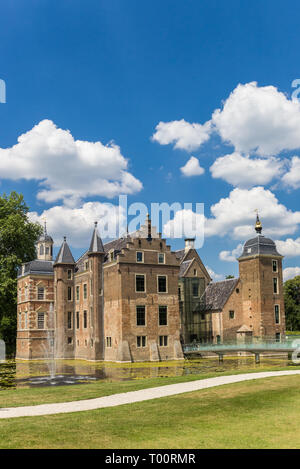 Château historique et le jardin de Ruurlo aux Pays-Bas Banque D'Images