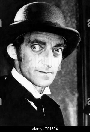 MARTY FELDMAN, jeune Frankenstein, 1974 Banque D'Images