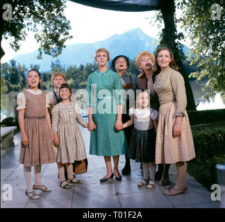 Le SON DE LA MUSIQUE, Heather Menzies, DUANE CHASE, DEBBIE TURNER, Julie Andrews, Nicholas Hammond, KYM CARATH, ANGELA CARTWRIGHT , CHARMIAN CARR, 1965 Banque D'Images