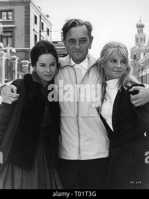 Geraldine Chaplin réalisateur David Lean Julie Christie sur franc jeu Docteur Jivago 1965 Carlo Ponti / Production MGM Banque D'Images