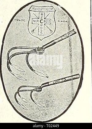 Dreer's market Gardener's wholesale price-list : fiable 1928 graines potagères, graines de fleurs, jardin, outils, engrais, insecticides, etc . dreersmarketgard1928henr Année : 1928 Hoe truelle truelle eer cambrion d'acier truelle truelles. Cuisine américaine, 6 020 $ en Englisli pattern, 6 in., 70 cts. ; 7 à 75 tige d'acier, très épais, 70 cts., trans- plantation, en forme de houe 70- Transplantation, lame en acier étroit 30 Dreer truelle. La truelle le plus apprécié par les pro professionnels capables. La lame est plate et exceptionnellement puissants-. Chacun, 70 ets. ; douzaine d'^^. . . . . 700 Trnck Association et baril d'eau des camions. Combinaison Banque D'Images