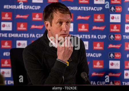 Swansea, Royaume-Uni. 16 mars 2019. Swansea City manager Graham Potter fait face à la presse après le match. L'unis en FA Cup, quart de finale cette image ne peut être utilisé qu'à des fins rédactionnelles. Usage éditorial uniquement, licence requise pour un usage commercial. Aucune utilisation de pari, de jeux ou d'un seul club/ligue/dvd publications. Photos par Andrew Orchard la photographie de sport/Alamy live news Banque D'Images