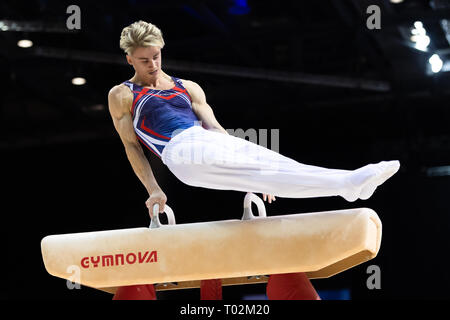 Liverpool, Royaume-Uni. 16 mars 2019. dans la haute homme Dauphin total au cours de la gymnastique 2019 Championnats britanniques à M&S Bank Arena le Samedi, 16 mars 2019. LIVERPOOL EN ANGLETERRE. (Usage éditorial uniquement, licence requise pour un usage commercial. Aucune utilisation de pari, de jeux ou d'un seul club/ligue/dvd publications.) Crédit : Taka G Wu/Alamy News Crédit : Taka Wu/Alamy Live News Banque D'Images