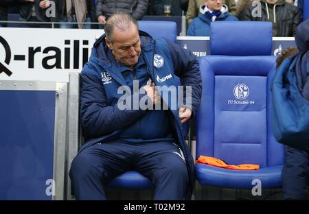 Schalke, l'Allemagne. 16Th Mar 2019. firo : 16.03.2019, Football, 2018/2019, 1.Bundesliga : le FC Schalke 04 - RB Leipzig Huub Stevens | Conditions de crédit dans le monde entier : dpa/Alamy Live News Banque D'Images