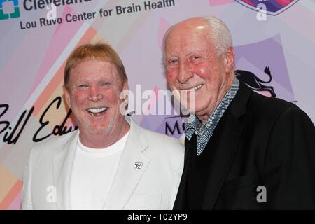 Las Vegas, NV, USA. Mar 16, 2019. Mark Davis, Fred Biletnikoff aux arrivées pour garder vivante la mémoire 23e Gala annuel de puissance de l'amour, la MGM Grand Garden Arena, Las Vegas, NV le 16 mars 2019. Credit : JA/Everett Collection/Alamy Live News Banque D'Images