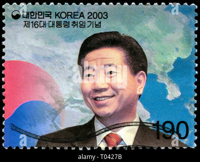 Timbre-poste de la Corée du Sud dans le l'inauguration de la 16e - Le président Roh Moo-hyun série émise en 2003 Banque D'Images