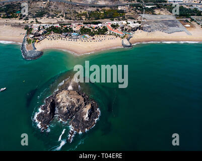 Plage de sable de Fujairah dans les Emirats Arabes Unis vue aérienne Banque D'Images