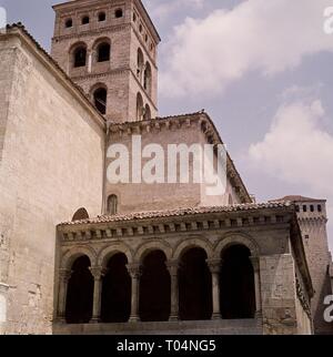 ATRIO DE LA IGLESIA DE SAN MARTIN DE SEGOVIA - SIGLO XII - ROMANICO ESPAÑOL. Lieu : EGLISE DE SAN MARTIN. L'ESPAGNE. Banque D'Images