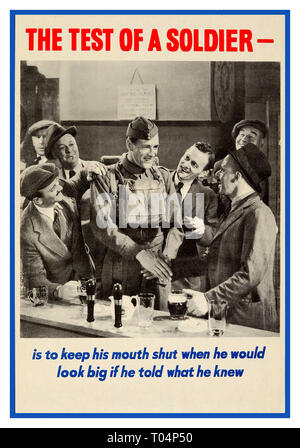 Vintage Original La Seconde Guerre mondiale affiche de propagande "l'essai d'un soldat - est de garder la bouche fermée quand il serait grand si il lui a dit ce qu'il savait' avec une image en noir et blanc d'un soldat souriant serrant la main de l'homme dans un chapeau dans un bar entouré de messieurs portant des costumes et à vers lui WW2 1940 affiche de propagande Banque D'Images