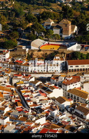 Vue panoramique, village blanc de Mijas. La province de Malaga Costa del Sol. Andalousie, Espagne du sud Europe Banque D'Images