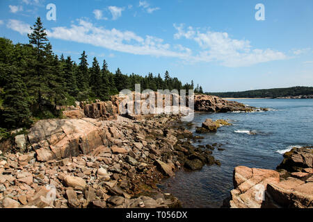 Littoral en Acadie NP, Maine en été Banque D'Images