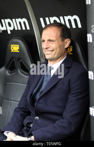 Foto LaPresse - Tano Pecoraro 17032019 - Genova (Italia) Sport Calcio Genoa vs Juventus Campionato di Calcio Serie A TIM 2018/2019 - Stade "Luigi Ferraris" nella foto : Massimiliano allegri LaPresse Photo - Tano Pecoraro 17 mars 2019 City - Genova (Italie) Sports Football Gênes vs Juventus Football Ligue championnat italien TIM 2018/2019 - un "Luigi Ferraris" stade dans la pic : Massimiliano allegri Banque D'Images