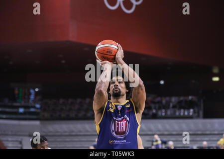 Turin, Italie . 17 mars, 2019.James Michael McAdoo (Auxilium)) au cours de la Serie A 2018/2019 Panier Lega Auxilium match Torino Fiat vs Virtus Bologne Segafredo. Walter Bertagnoli/ Alamy Live News Banque D'Images