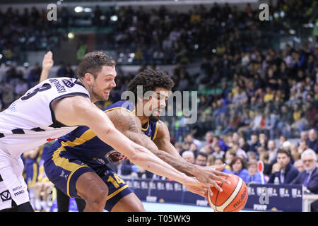 Turin, Italie. 17 mars, 2019. James Michael McAdoo (Auxilium)) au cours de la Serie A 2018/2019 Panier Lega Auxilium match Torino Fiat vs Virtus Bologne Segafredo. Walter Bertagnoli/ Alamy Live News Banque D'Images