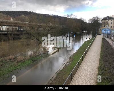 Marburg, Allemagne. Mar 17, 2019. Hochwasser Marburg Lahn tritt über die Ufer Crédit : andrea/Alamy Live News Banque D'Images