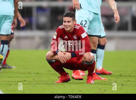 Munich, Allemagne. Mar 17, 2019. Saison 2018/2019, Bundesliga, FC Bayern Munich - 1. FSV FSV FSV Mainz 05, James Rodriguez, Bayern, Munich, Munich, Munich Munich, l'humour, dans le monde entier | Crédit : afp photo alliance/Alamy Live News Banque D'Images