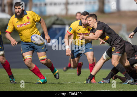 Cologne, Allemagne. Mar 17, 2019. Rugby : EM, Division 1A, 2019 Championnat d'Europe, Allemagne - Espagne, Journée 5 : Tim Menzel (Allemagne, 9) démarre une nouvelle attaque. Photo : Jürgen Kessler/dpa dpa : Crédit photo alliance/Alamy Live News Banque D'Images