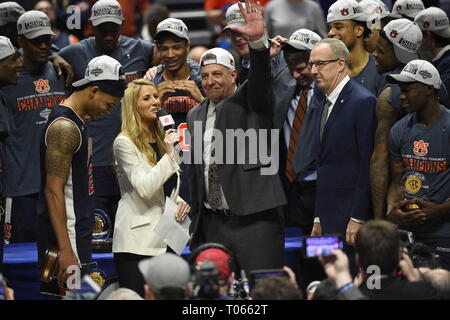 17 mars, 2019 ; Auburn Tigers célèbre lors d'un match de championnat de sec entre le Maine bénévoles vs Auburn Tigers chez Bridgestone Arena de Nashville, TN (Obligatoire Crédit Photo : Steve Roberts/Cal Sport Media) Banque D'Images